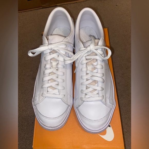 NIKE BLAZERS - Picture 5 of 7